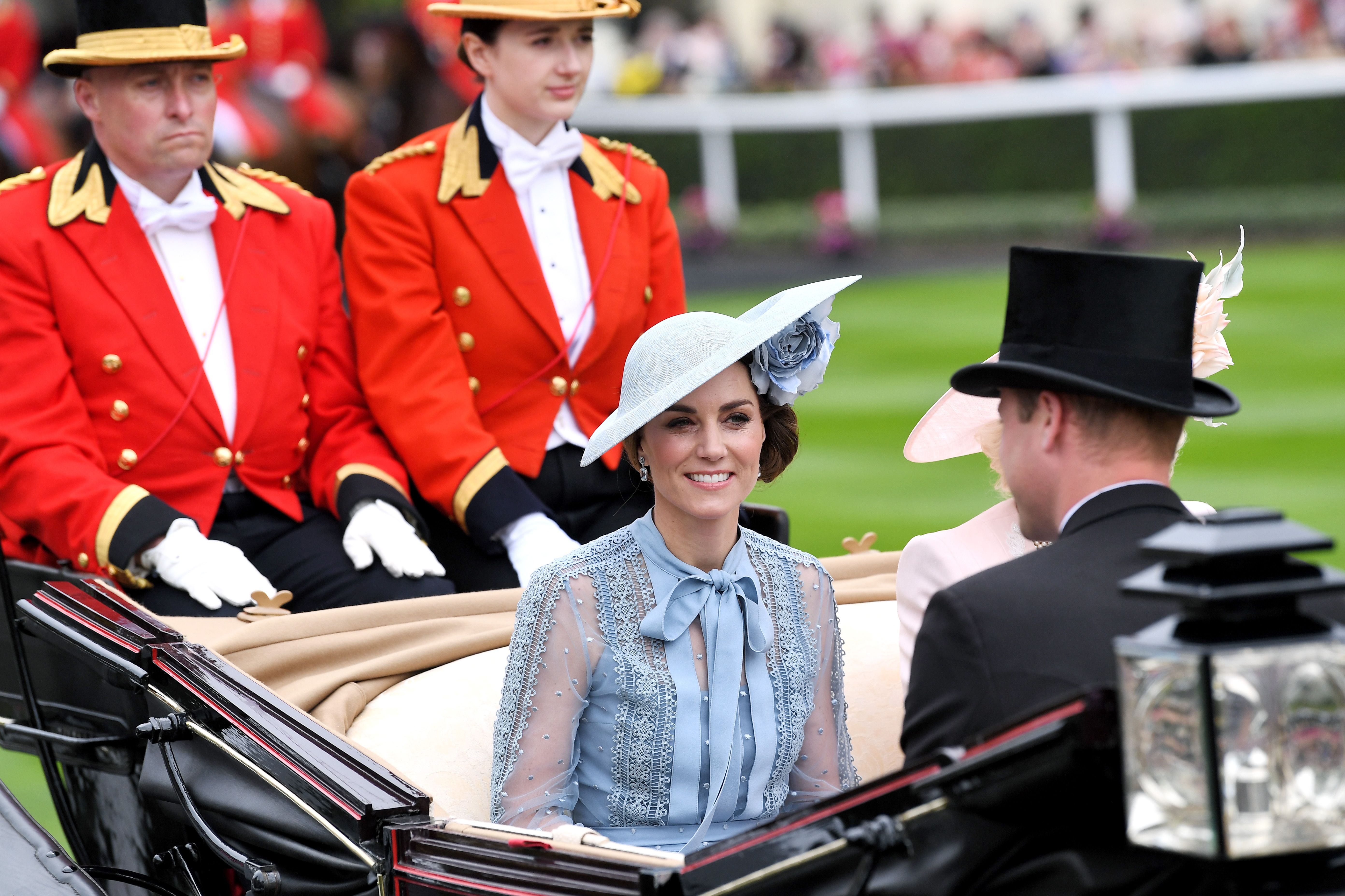 Kate middleton ascot clearance outfits