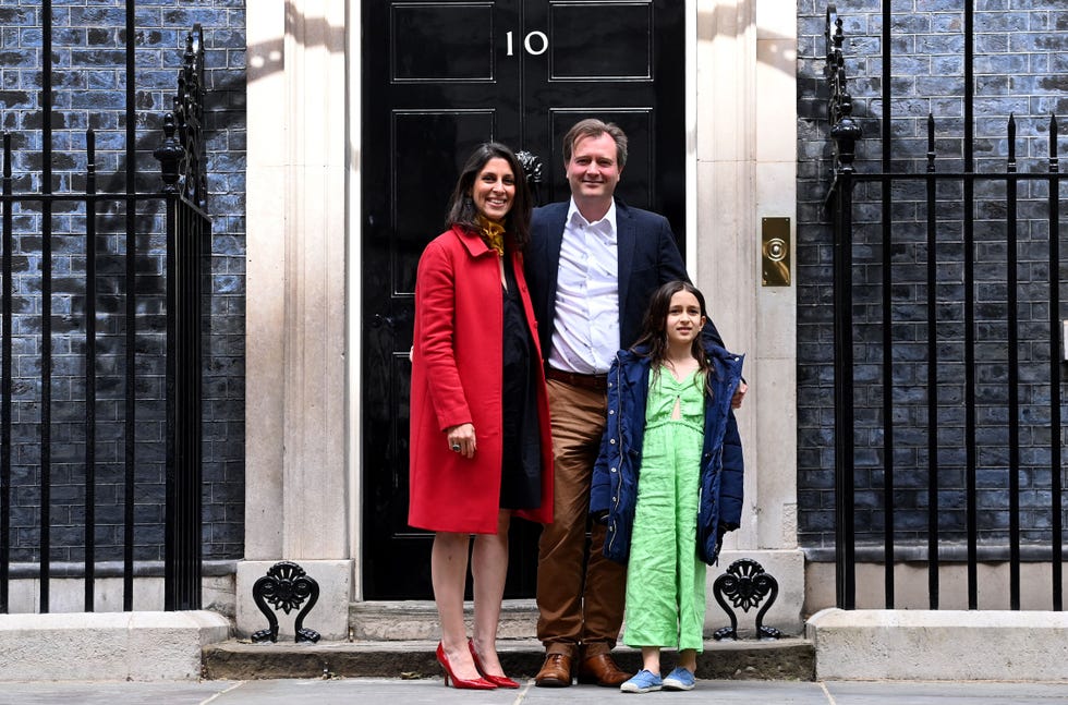 mandatory credit: photo by andy rain/epa efe/shutterstock (12938592d) nazanin zaghari ratcliffe with her husband richard and daughter gabriella during a visit to 10 downing street in london, britain, 13 may 2022. nazanin zaghari ratcliffe returned to britain 18 march after being detained in iran for six years. nazanin zaghari ratcliffe visits downing street, london, united kingdom 13 may 2022