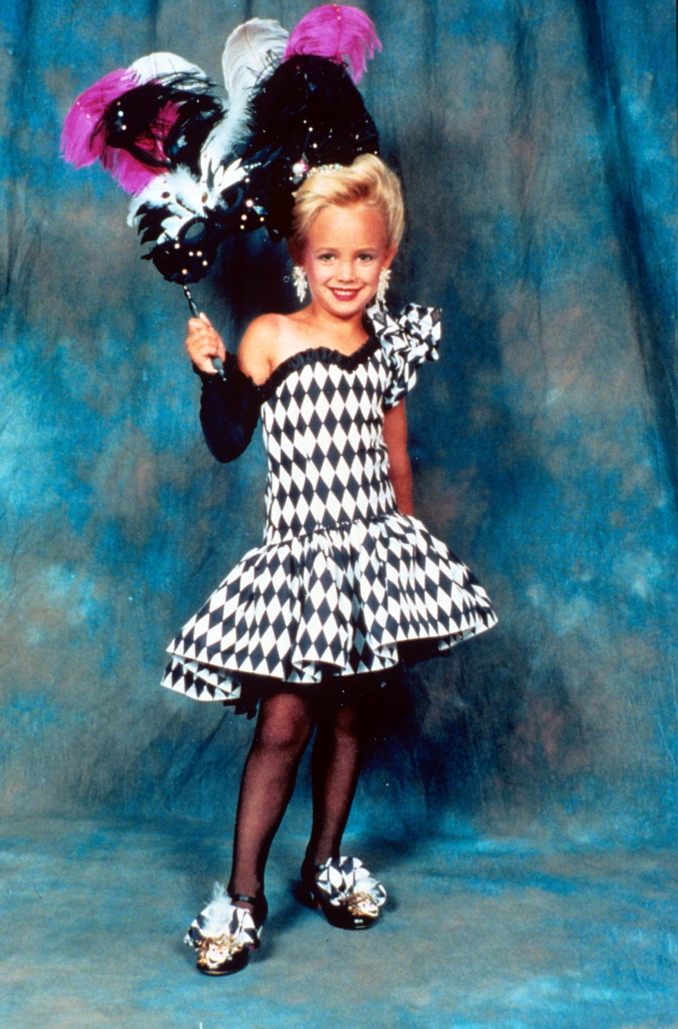 must have photo by sipashutterstock 268782m jonbenet ramsey jonbenet ramsey murder america 1997