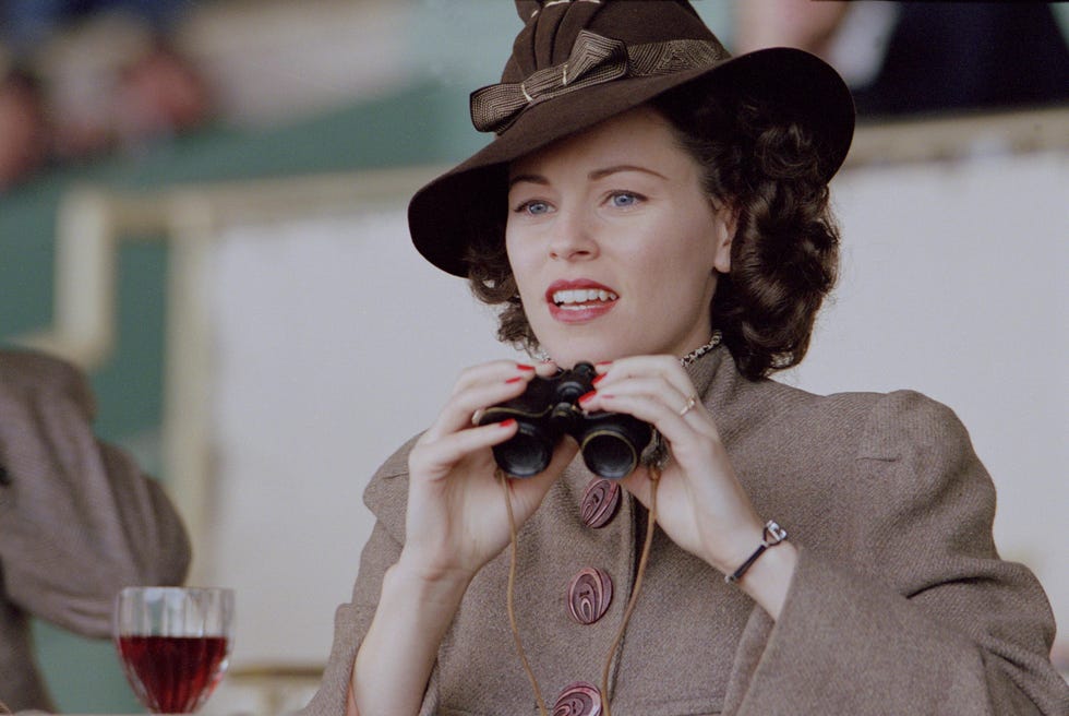 elizabeth banks in seabiscuit