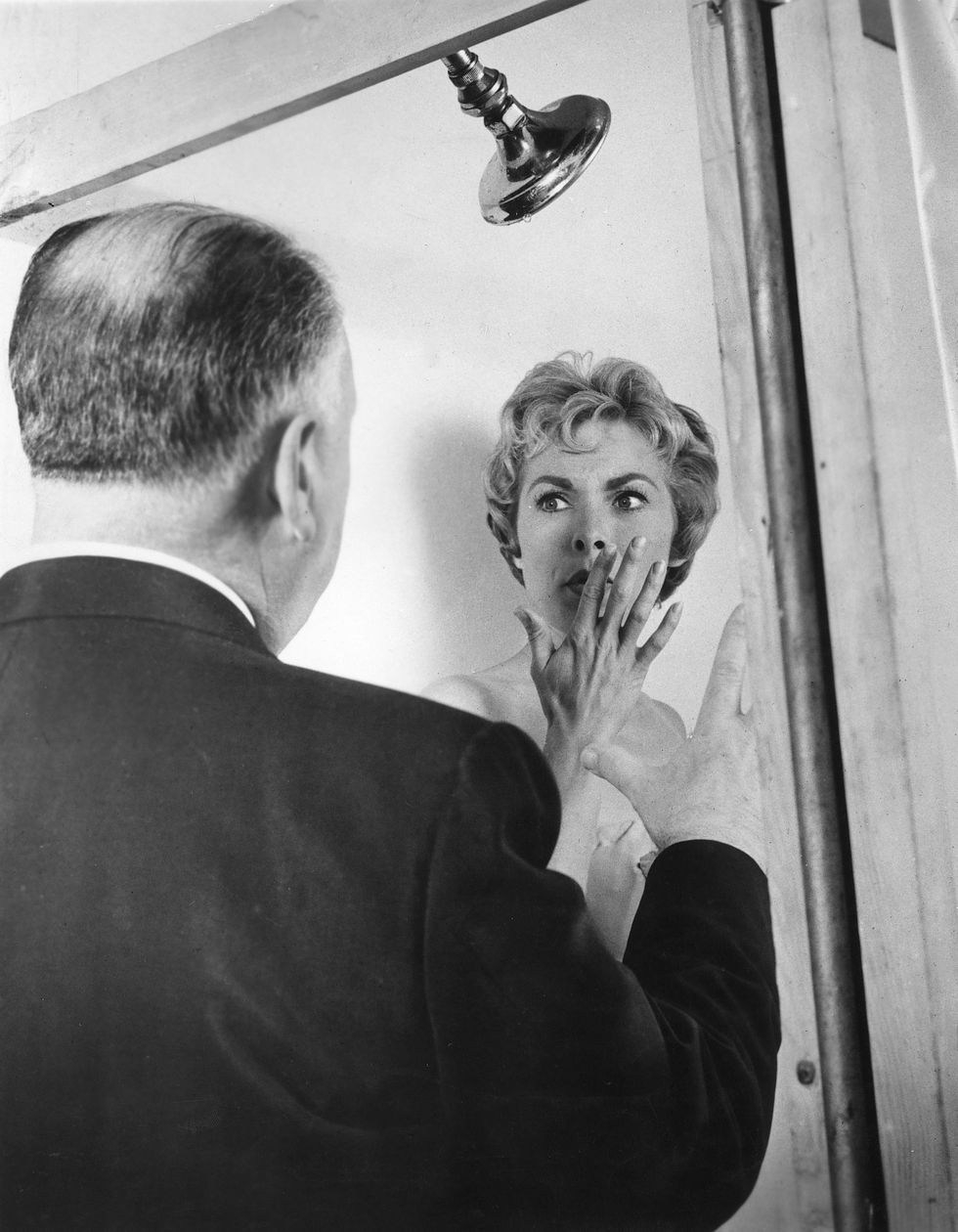 alfred hitchcock and janet leigh on the set of psycho 1960