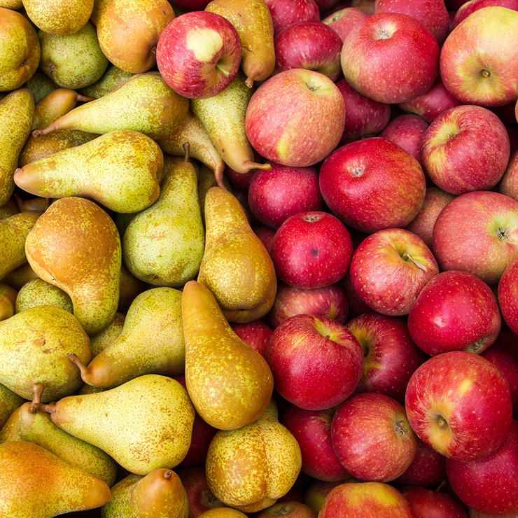 https://hips.hearstapps.com/hmg-prod/images/shutterstock-pears-apples-740-1485979686.jpg