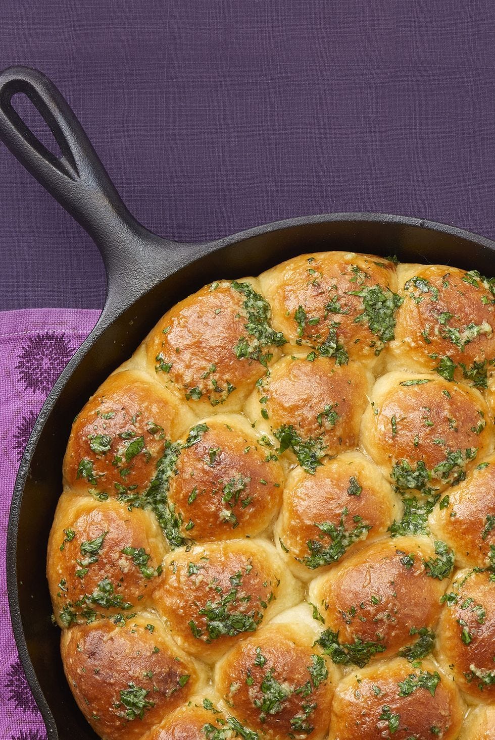 skillet dinner rolls with garlic herb butter side dish for pork chops