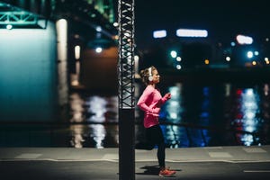 how to stay safe running in the dark