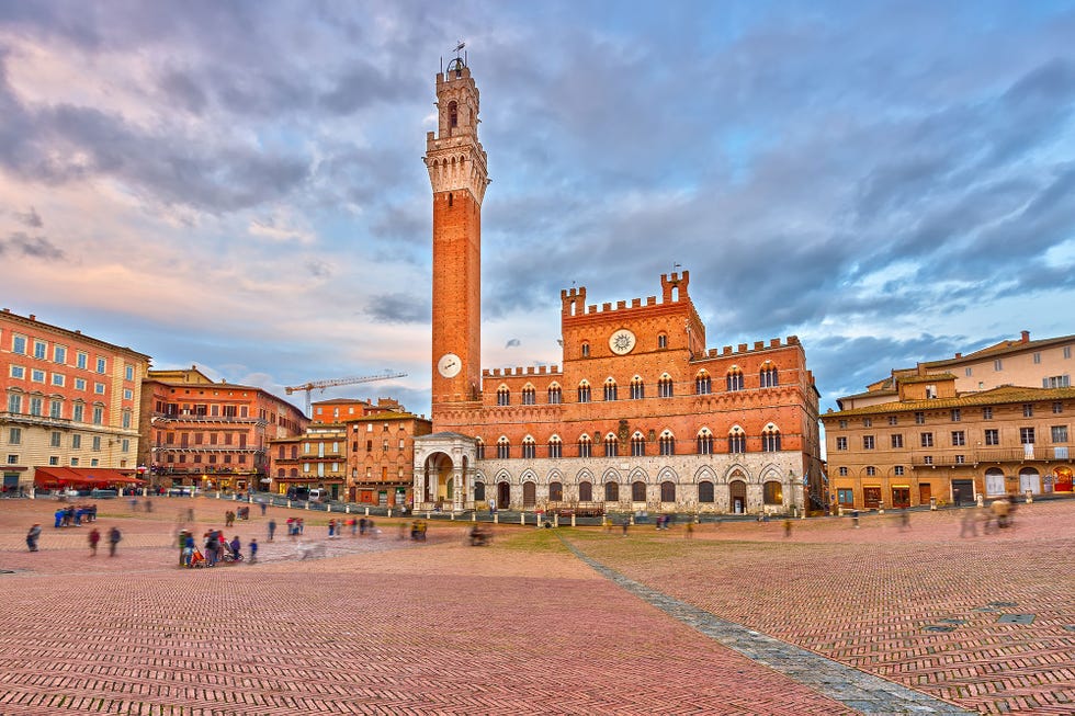 City, Town square, Landmark, Public space, Sky, Plaza, Town, Human settlement, Building, Architecture, 