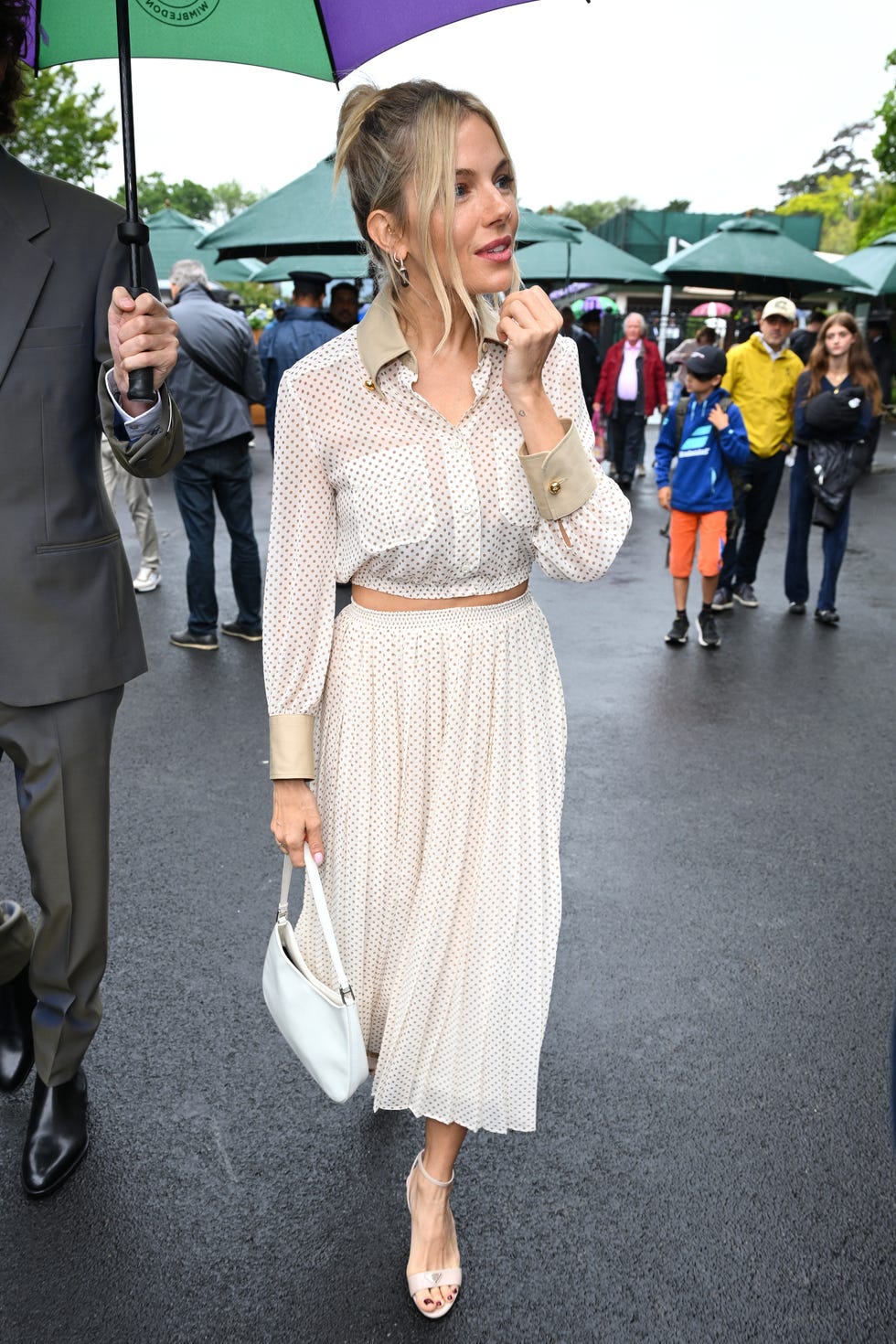 london, england july 09 sienna miller attends day nine of the wimbledon tennis championships at the all england lawn tennis and croquet club on july 09, 2024 in london, england photo by karwai tangwireimage