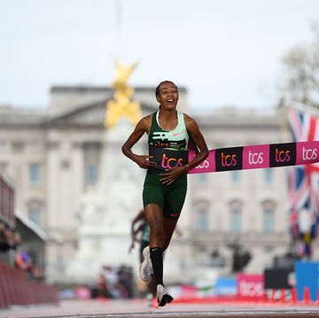 london, england april 23 sifan hassan of netherlands celebrates while crossing the finish line to win the elite womans marathon during the 2023 tcs london marathon on april 23, 2023 in london, england photo by alex davidsongetty images
