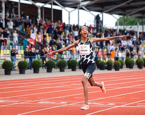 sifan hassan, récord mundial de 10000 metros