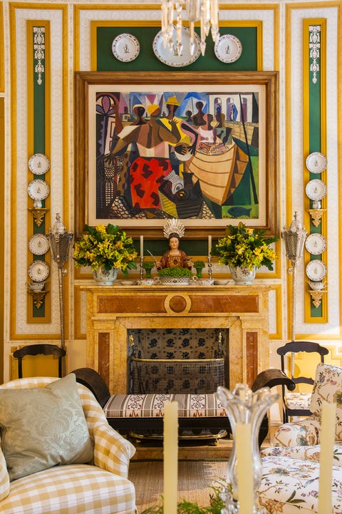 Room, Living room, Interior design, Furniture, Wall, Yellow, Wallpaper, Architecture, Building, Home, Room, Living room, Interior design, Furniture, Wall, Yellow, Wallpaper, Architecture, Building, Home,