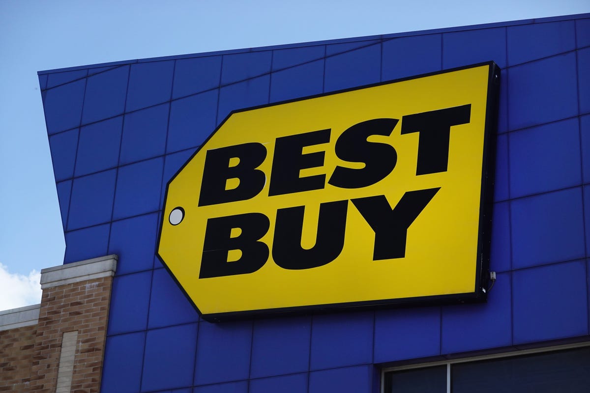 Best Buy to close on Thanksgiving Day, joining other major