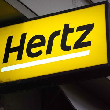 hertz rental car sign