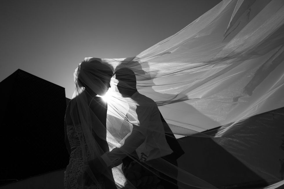 silhouette portrait of the bride and groom