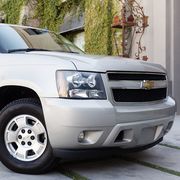 silver chevy tahoe