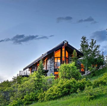 Sky, Nature, House, Natural landscape, Home, Property, Hill station, Cloud, Mountain, Tree, 