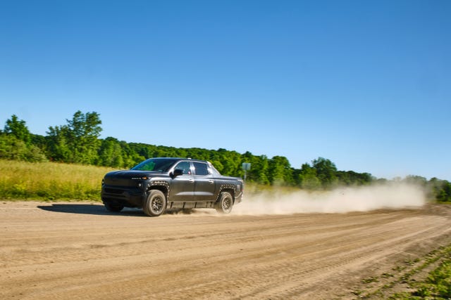 Refreshed 2022 Silverado, GMC Sierra Production Delayed