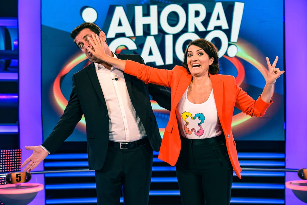 Silvia Abril-Ahora caigo