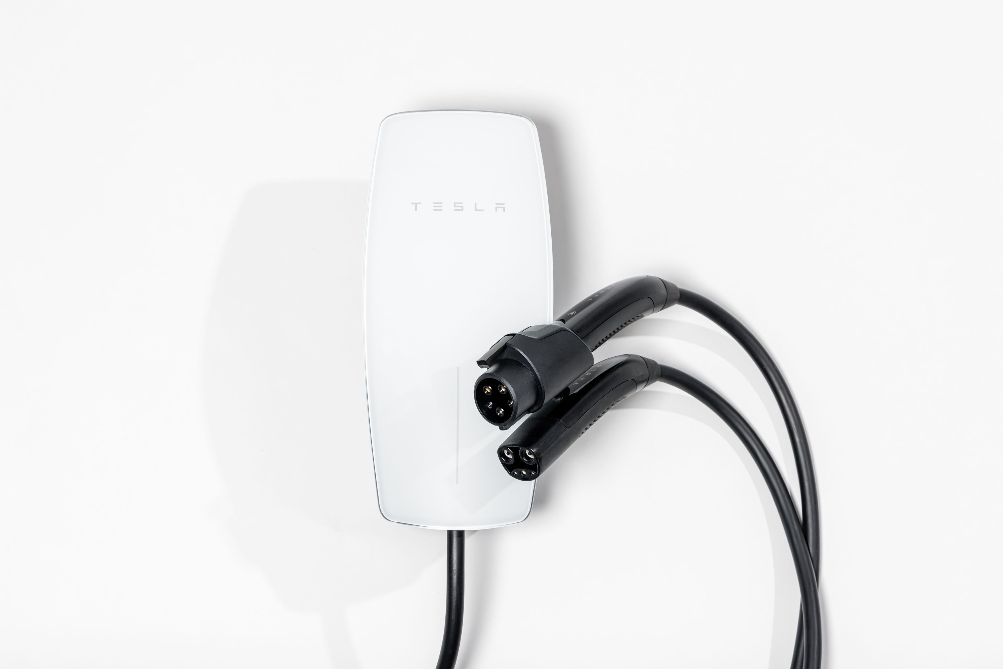 Tesla launches new charging adapter bundle to make sure you always