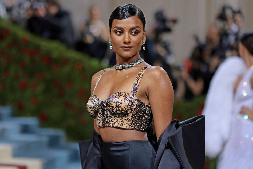 simone ashley's beauty look at the 2022 met gala
