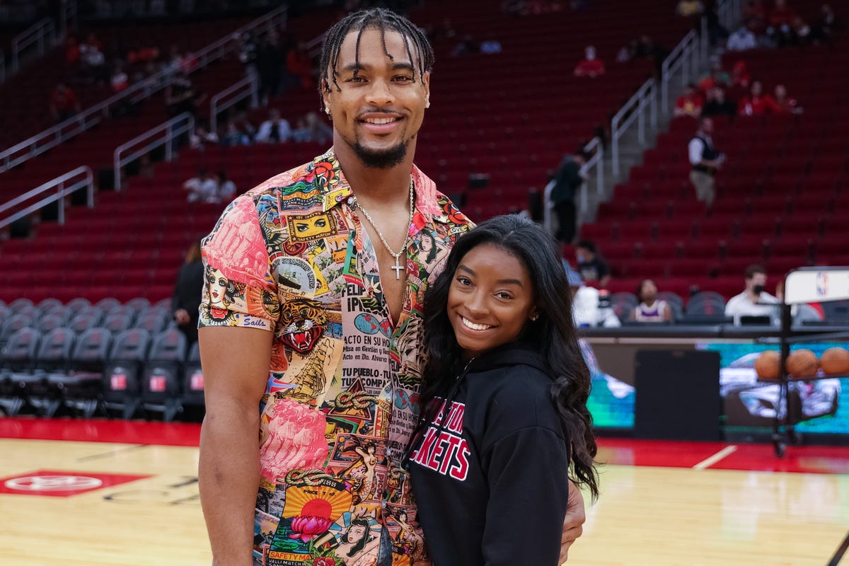 Simone Biles and Jonathan Owens Attend World Series Game 1 in Houston