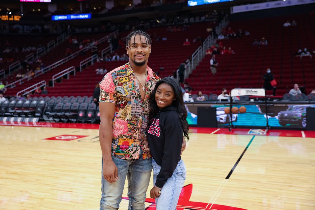 Meet Simone Biles' NFL fiancé, Jonathan Owens