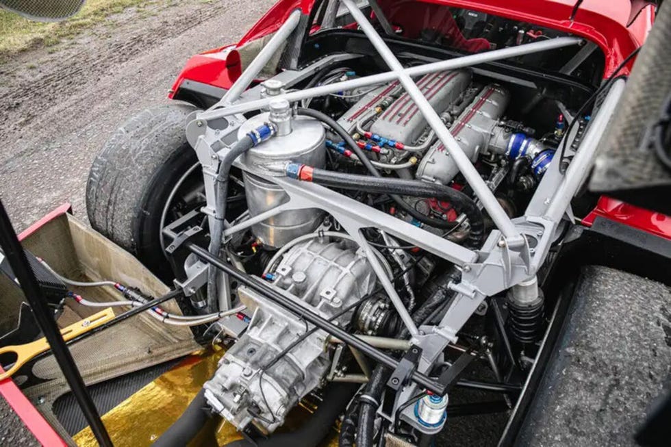 simpson-ferrari-f40-v12-gtr-5-66a8b8cf1a34a.jpg