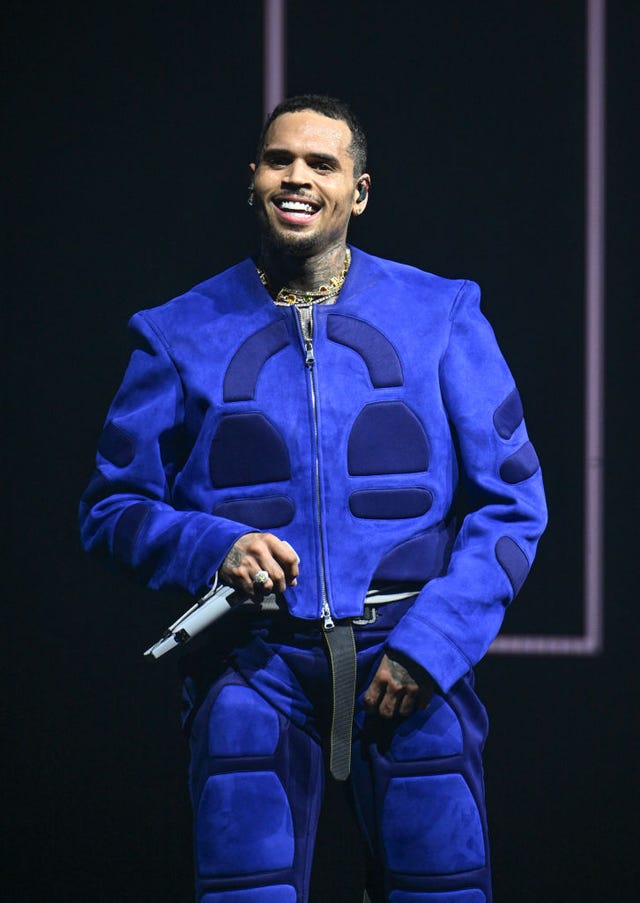 Chris Brown: Biography, Singer, Grammy Winner