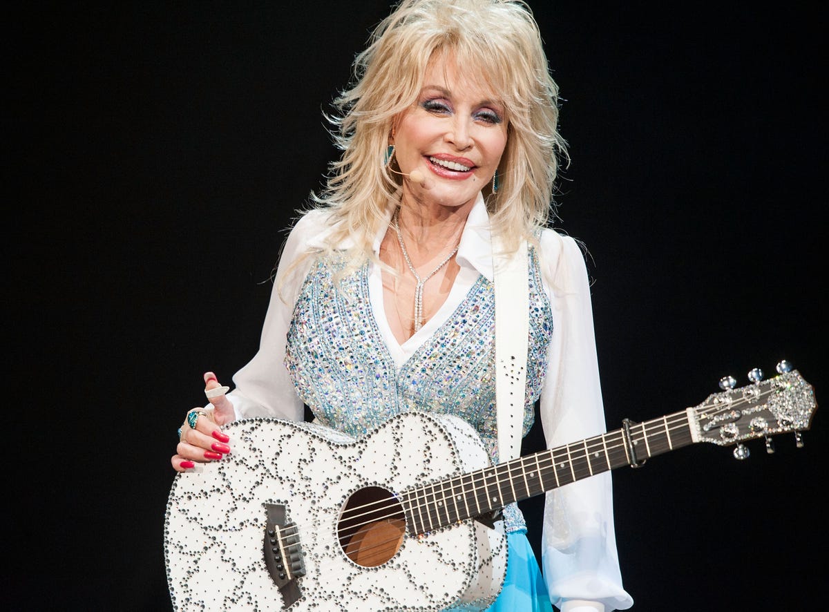 Dolly Parton Has Strong Legs In A See-Through Dress In IG Video