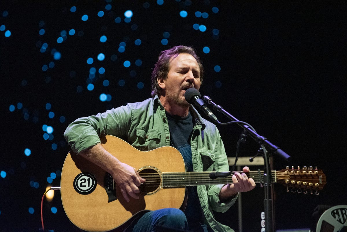 Eddie Vedder Covers Song From 'A Star Is Born' - Eddie Vedder 