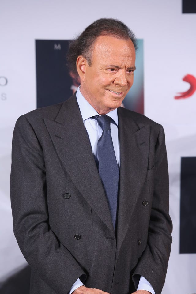 julio iglesias 'mexico' album release photo call