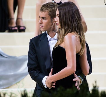 justin and hailey bieber at the 2021 met gala