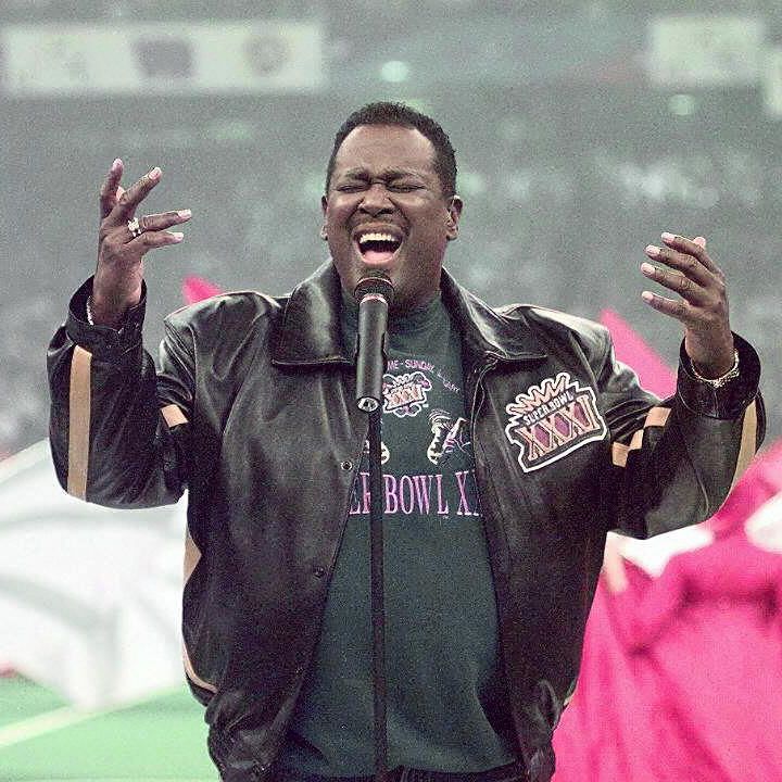 luther vandross sings the national anthem at super bowl