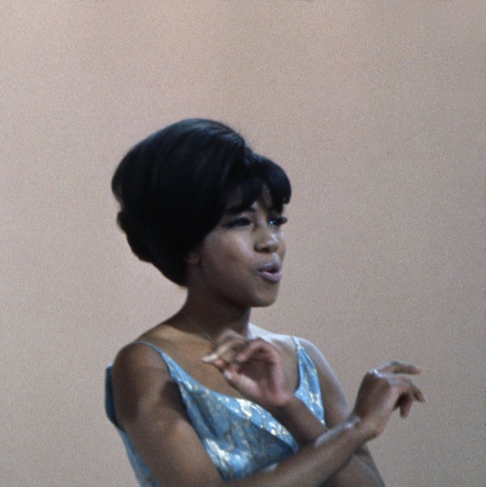 new york may 11 singer mary wilson of the r and b group 'the supremes' during rehearsal for their performance on the tv show hullabaloo on may 11, 1965 in new york city, new york photo by donaldson collectionmichael ochs archivesgetty images