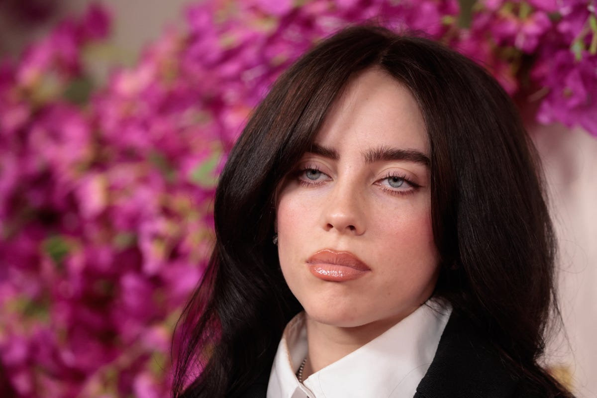 Billie Eilish Wears Blazer And Tweed Skirt At The 2024 Oscars