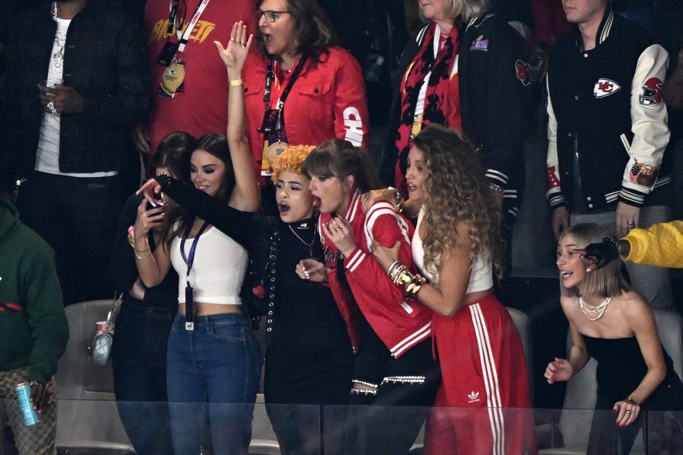 taylor swift taking in the chiefs' victory