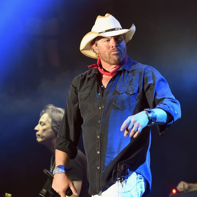 Country Icon Toby Keith Posts Rare Photo on Instagram to Support a Good ...