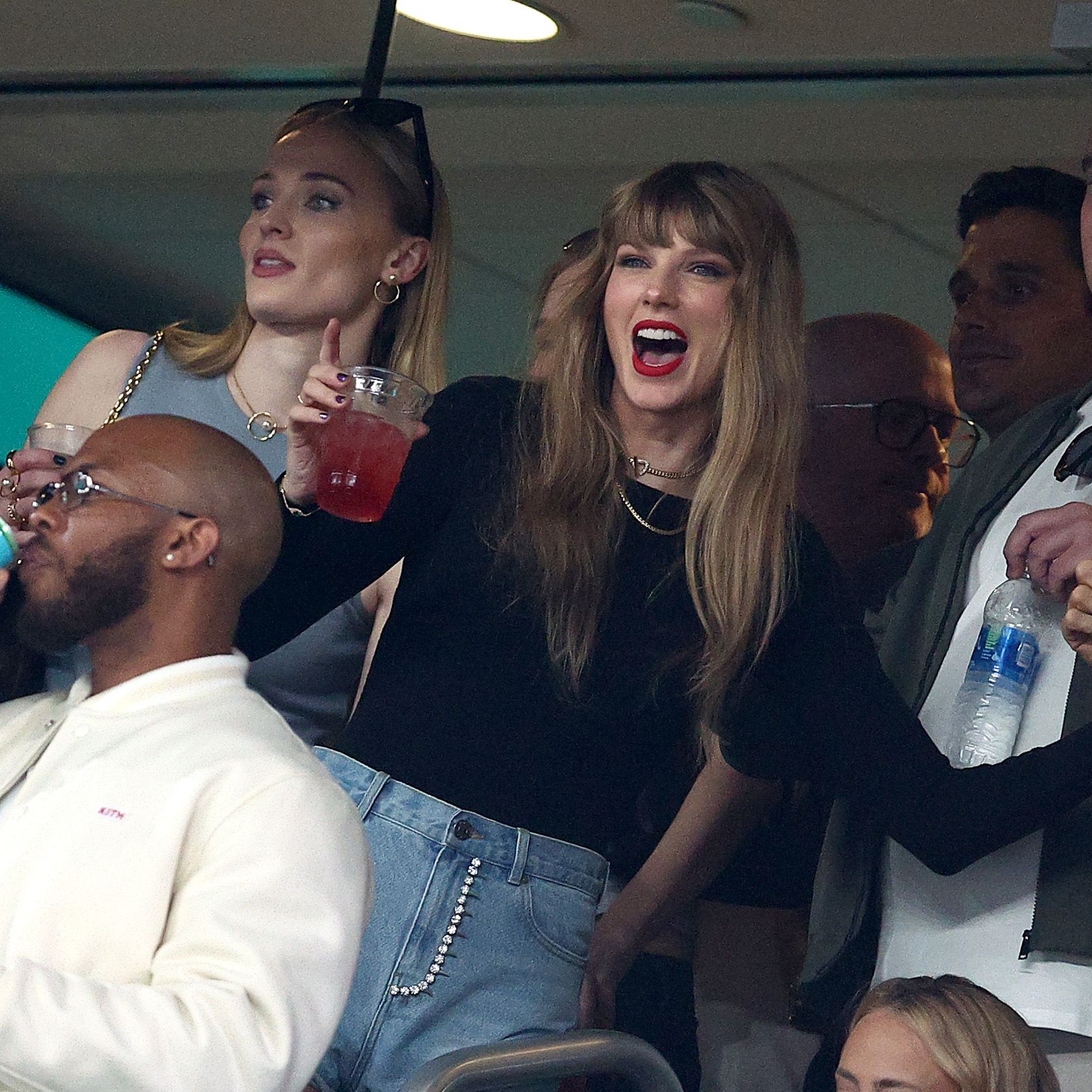Sophie Turner Joined Taylor Swift's Celeb Entourage at the Chiefs Game