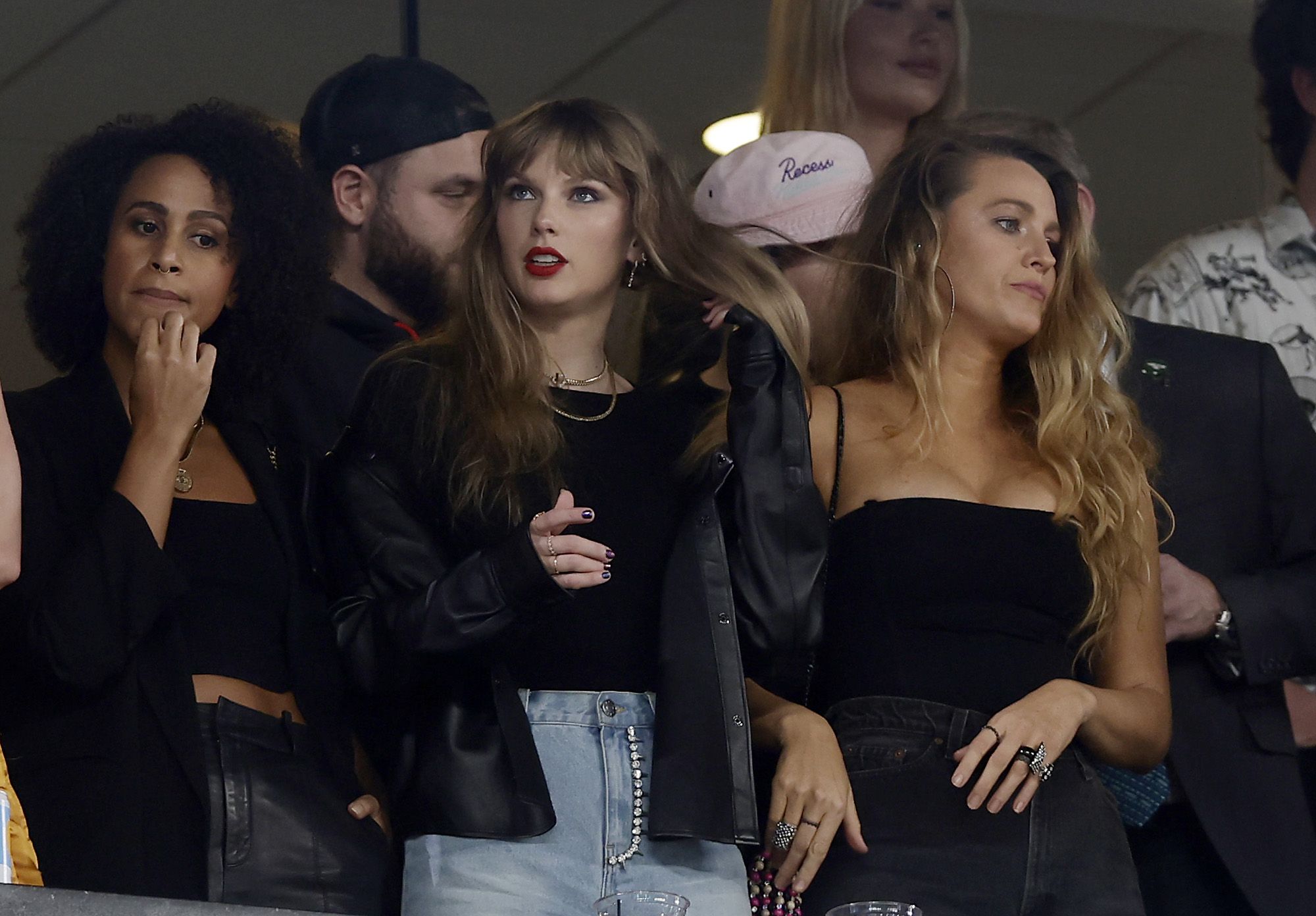 Taylor Swift Attends Chiefs Game Amid Travis Kelce Dating Rumors