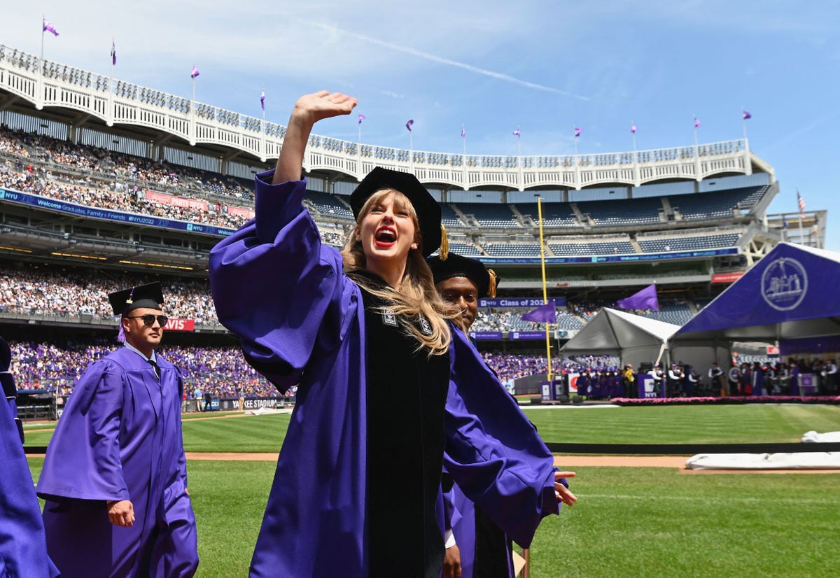 Read Taylor Swift's College Graduation Speech to NYU