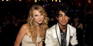 2008 mtv video music awards   backstage and audience