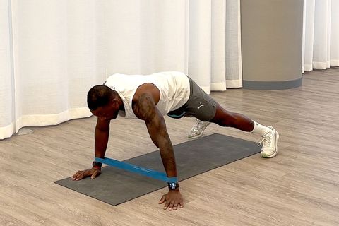 mini band exercises single arm plank tap out