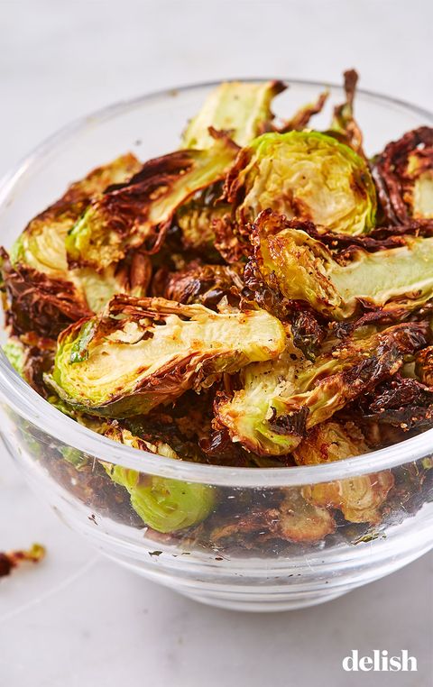 air fryer brussels sprouts chips