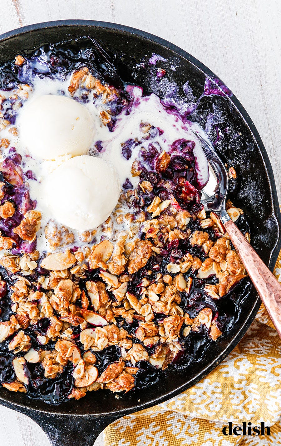 blueberry crisp