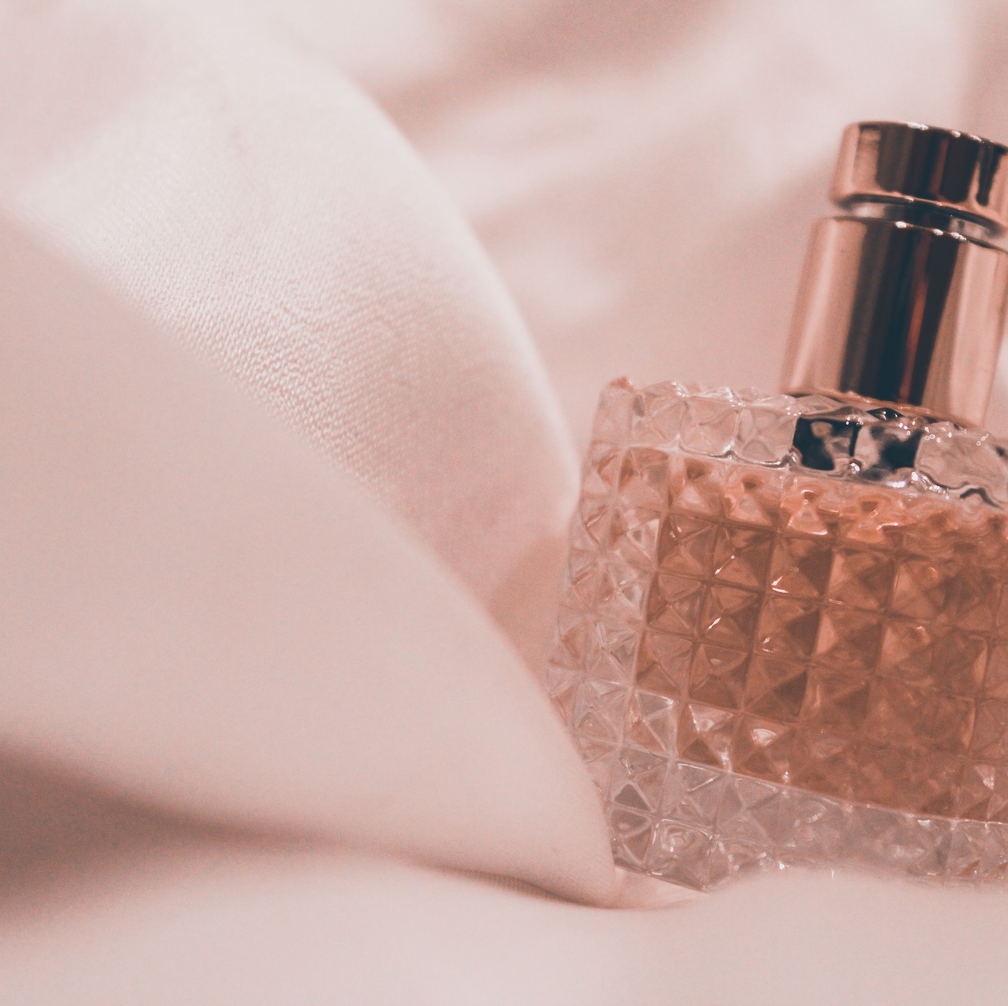 Marc Jacobs Fragrances Introduces New Women's Fragrance “Daisy