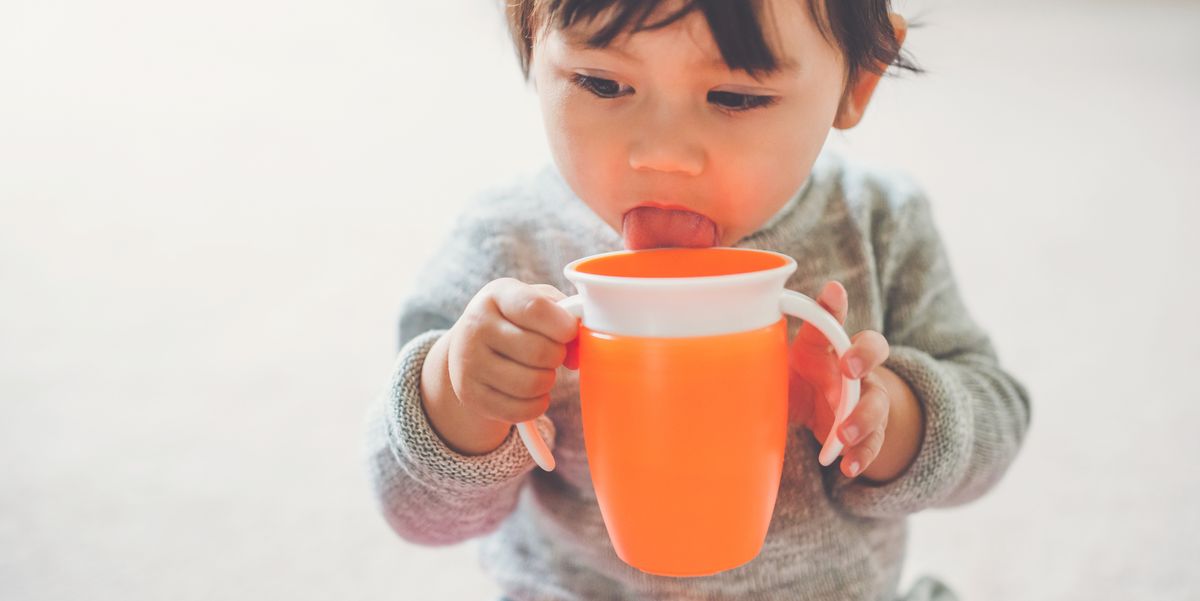 7 no spill sippy cups that make traveling with babies mess-free