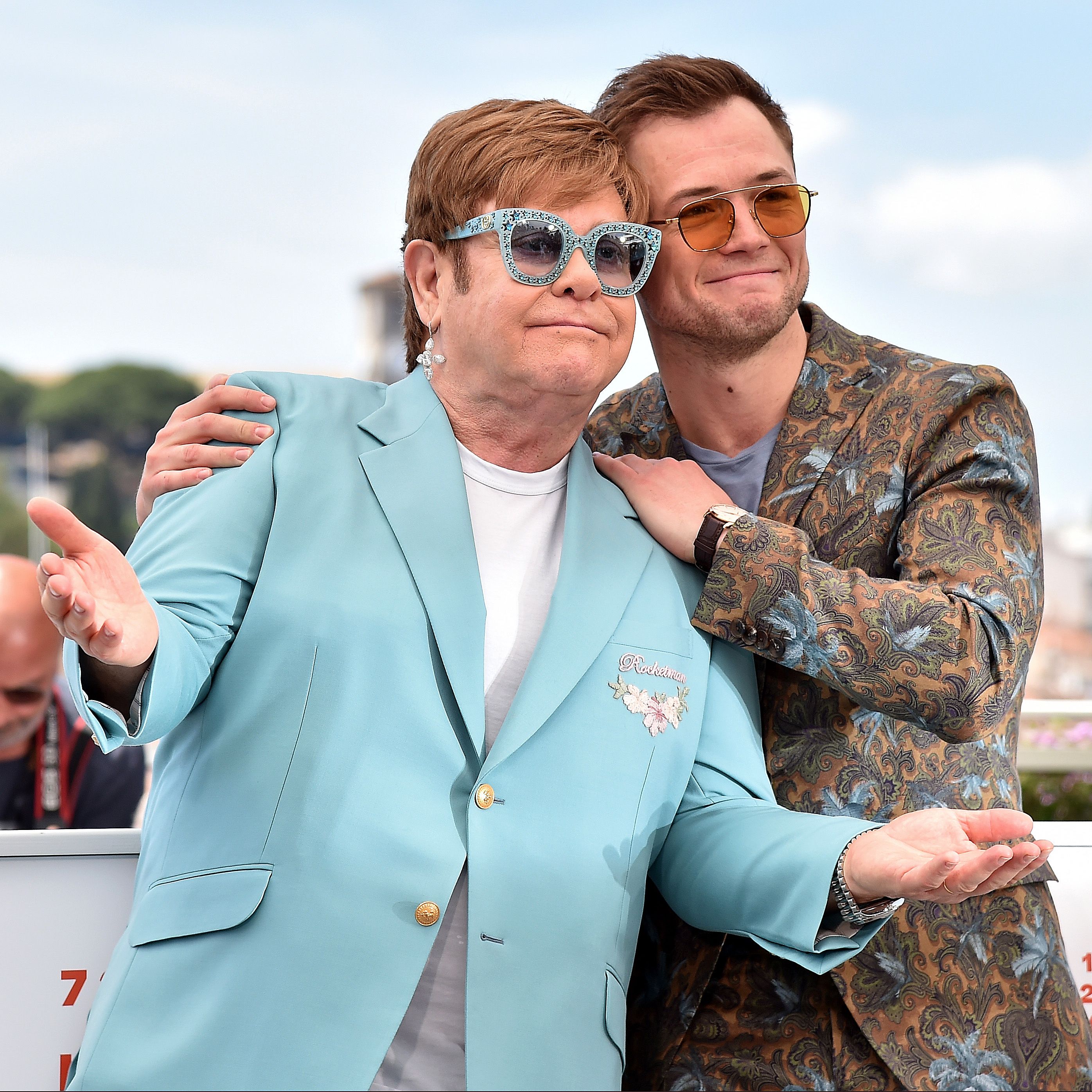 Rocketman Halloween Costumes - Elton John & More Looks