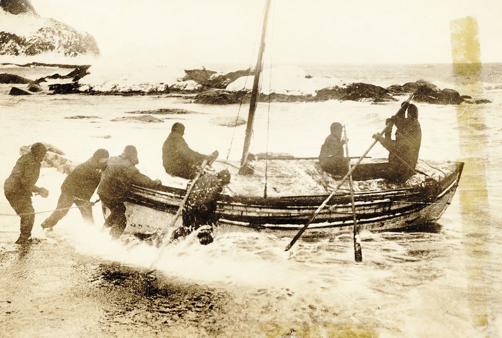 ernest shackleton and antarctic expedition crew members leaving elephant island