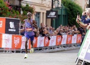 mo farah se baja del maratón de londres 2022