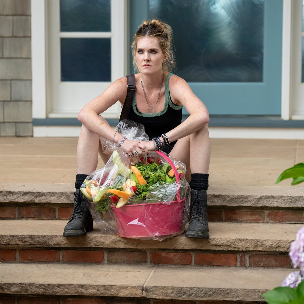 sirens. meghann fahy as devon in episode 101 of sirens. cr. macall polay/netflix © 2025
