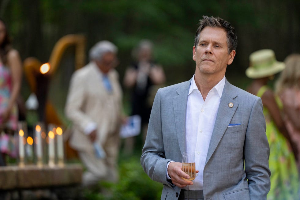 sirens. kevin bacon as peter kell in episode 102 of sirens. cr. macall polay/netflix © 2025