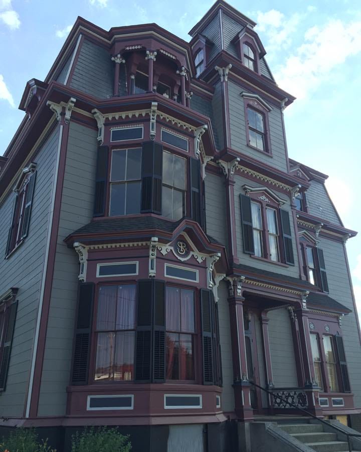 sk pierce haunted victorian mansion